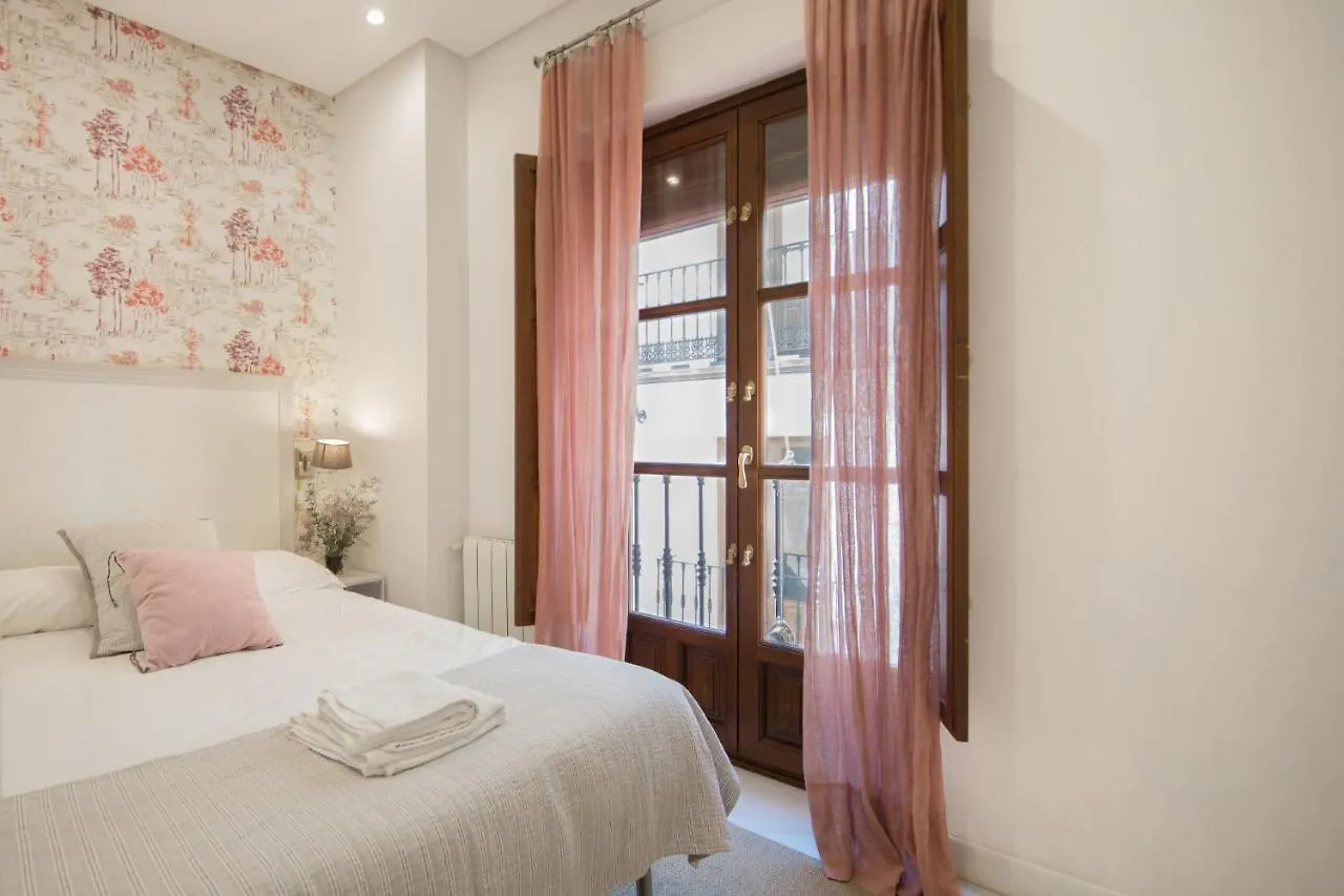 Lateral Suite Rodo Seville 0*,